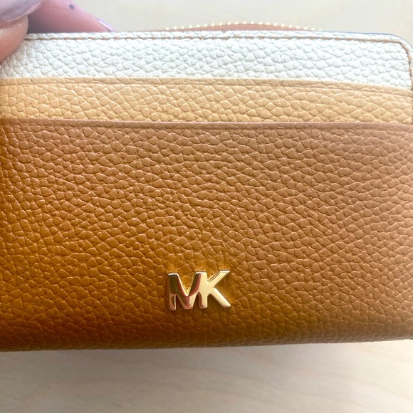 Michael Kors | Butternut Tricolor Leather Zip-Around Wallet - Picture 5 of 5